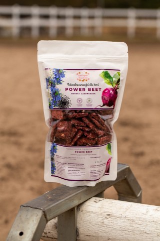 Queen Elizabeth Horse Cookies Naturalne smaczki dla koni Power beet Burak i czarnuszka 600g