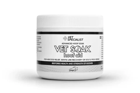JUMP IT Specjalistyczny preparat do pielęgnacji kopyt hoof aid VET SOAK 400 g